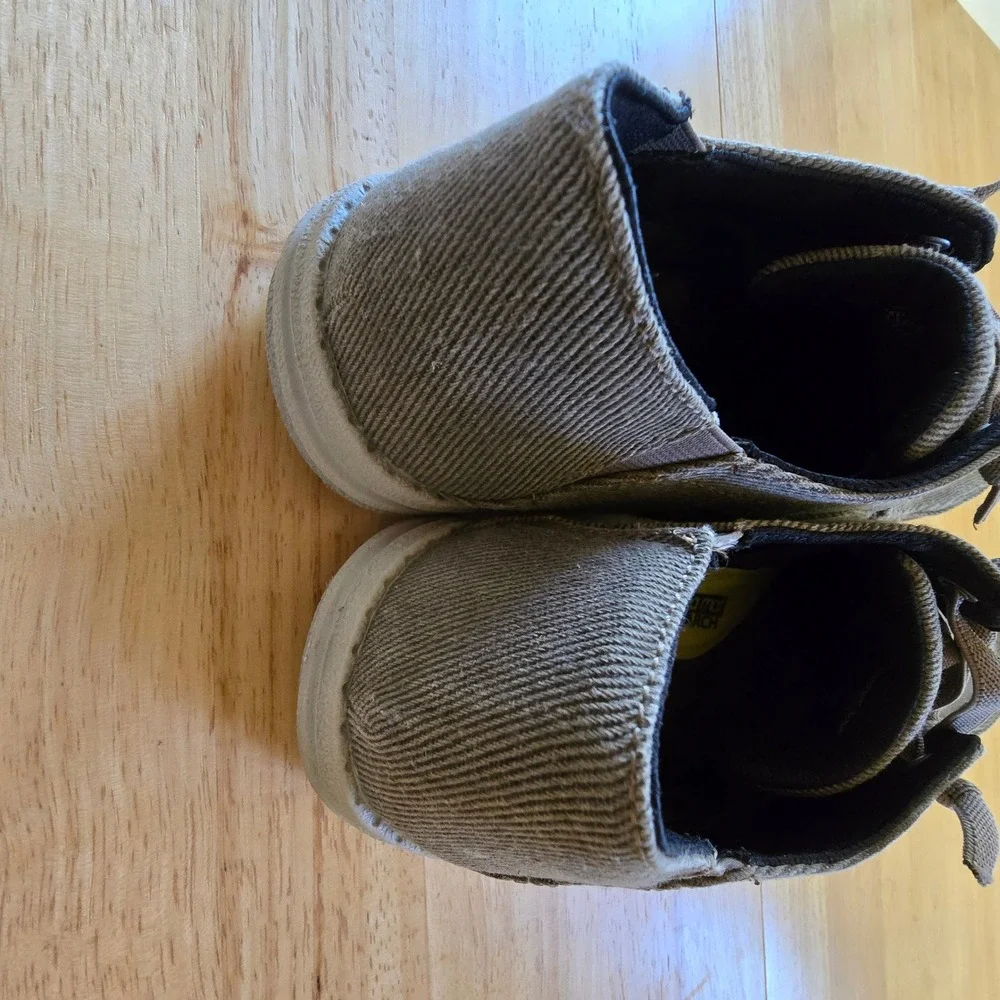 Skechers Relaxed Fit Loafers Men Taupe Brown Air-Cooled Memory Foam Moc Toe Shoe